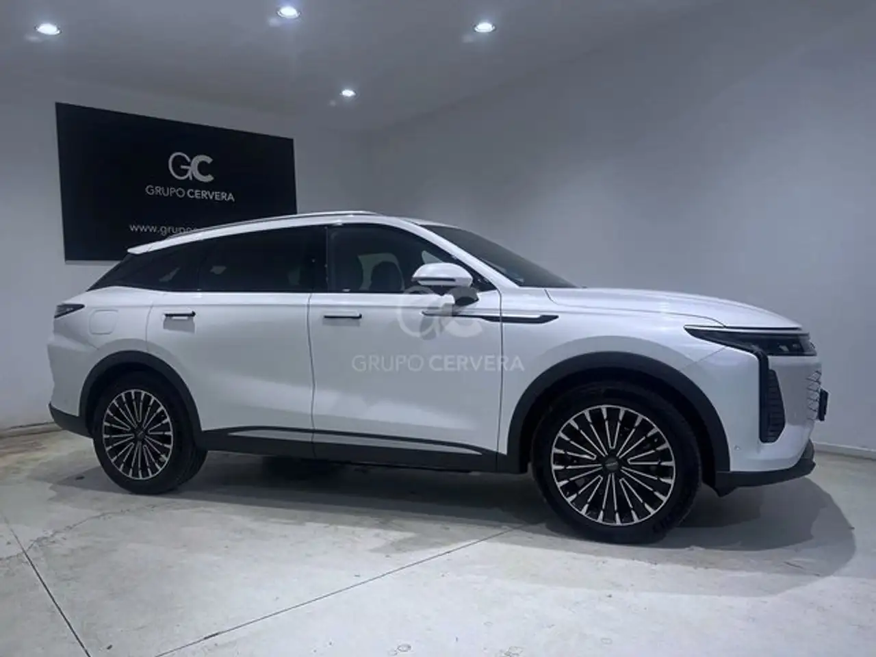Omoda 9 2026