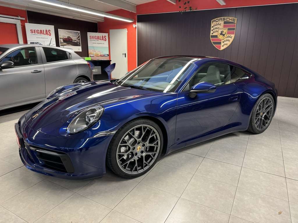 Porsche 992