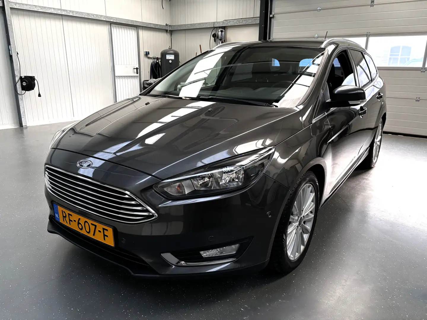 Ford Focus Wagon 1.0 Titanium Advanced Technology Pack !!!! | Braun - 2