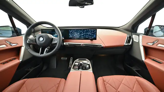 BMW Ix view 13