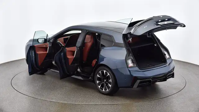 BMW Ix view 10