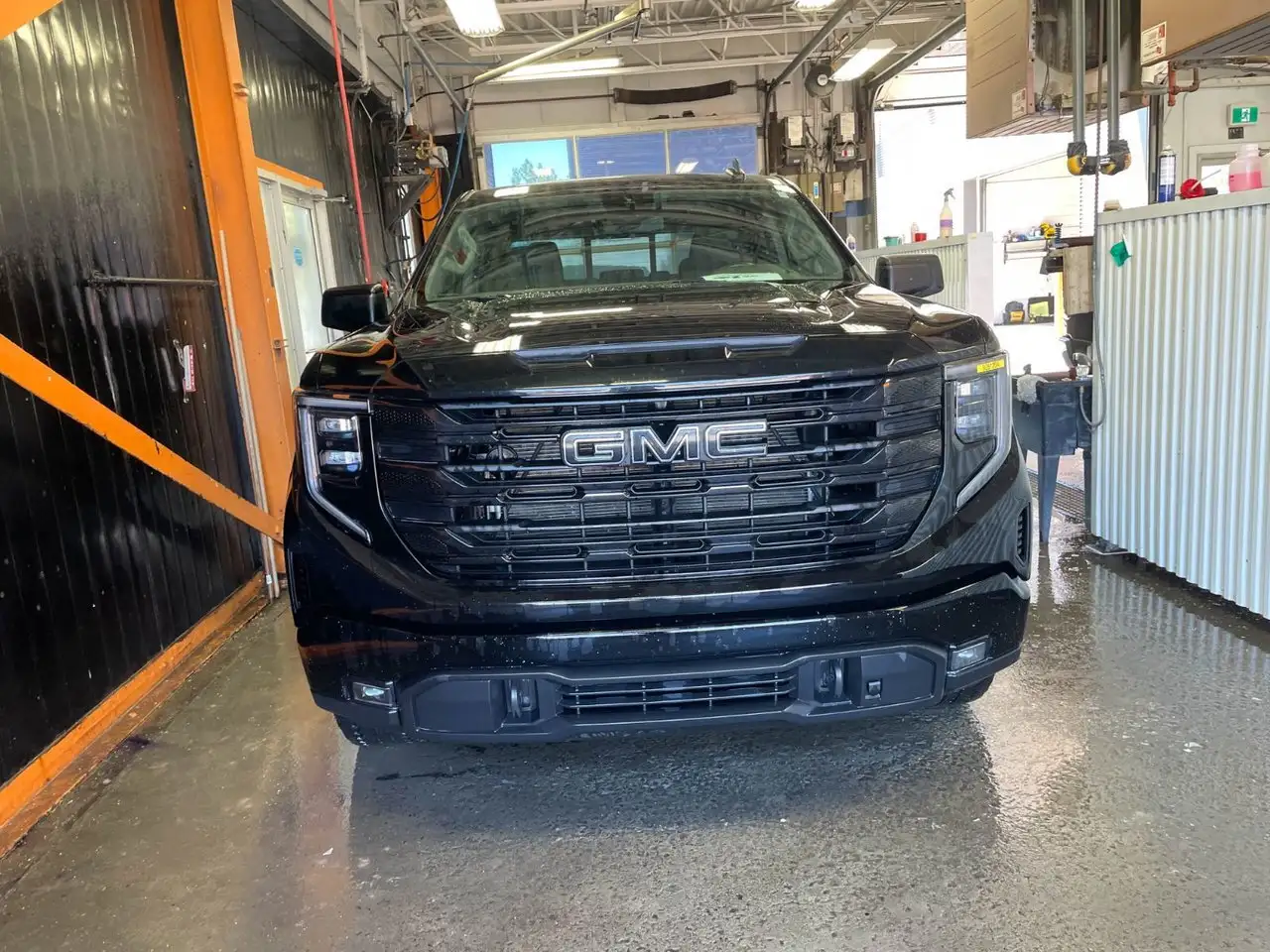 GMC Sierra 1500 снимка GMC Sierra 1500