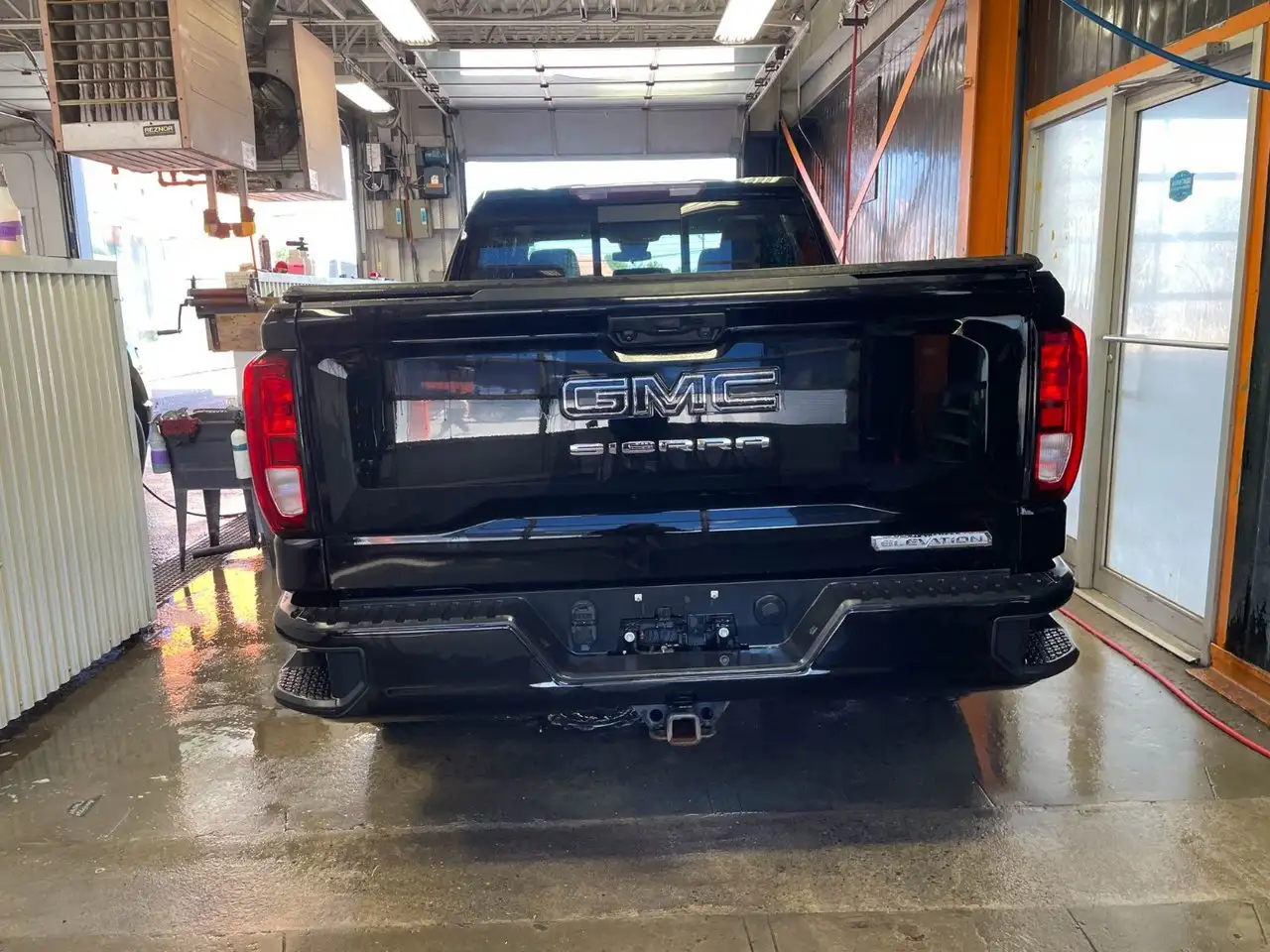 GMC Sierra 1500 снимка GMC Sierra 1500