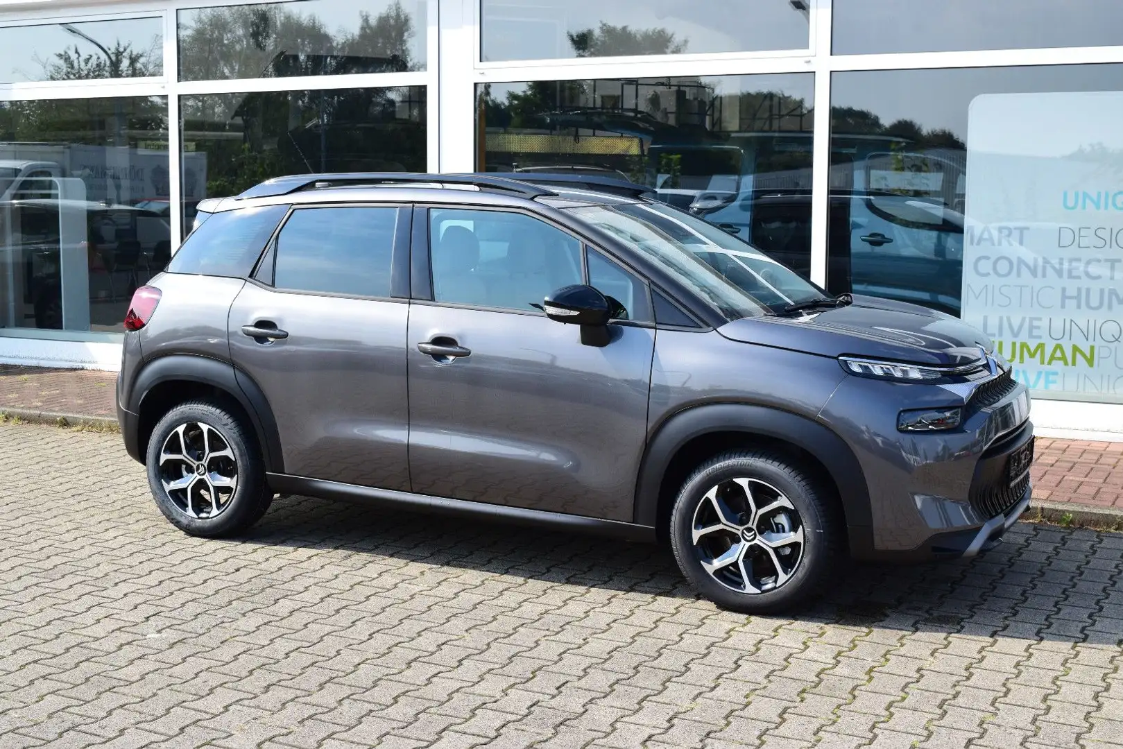 Citroen C3 Aircross PureTech 110 Stop&Start PLUS Gris - 1