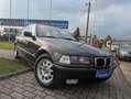 BMW 318 i *1-HAND*KLIMA*LEDER*SHZ*ZV-FUNK*AHK !! Noir - thumbnail 3