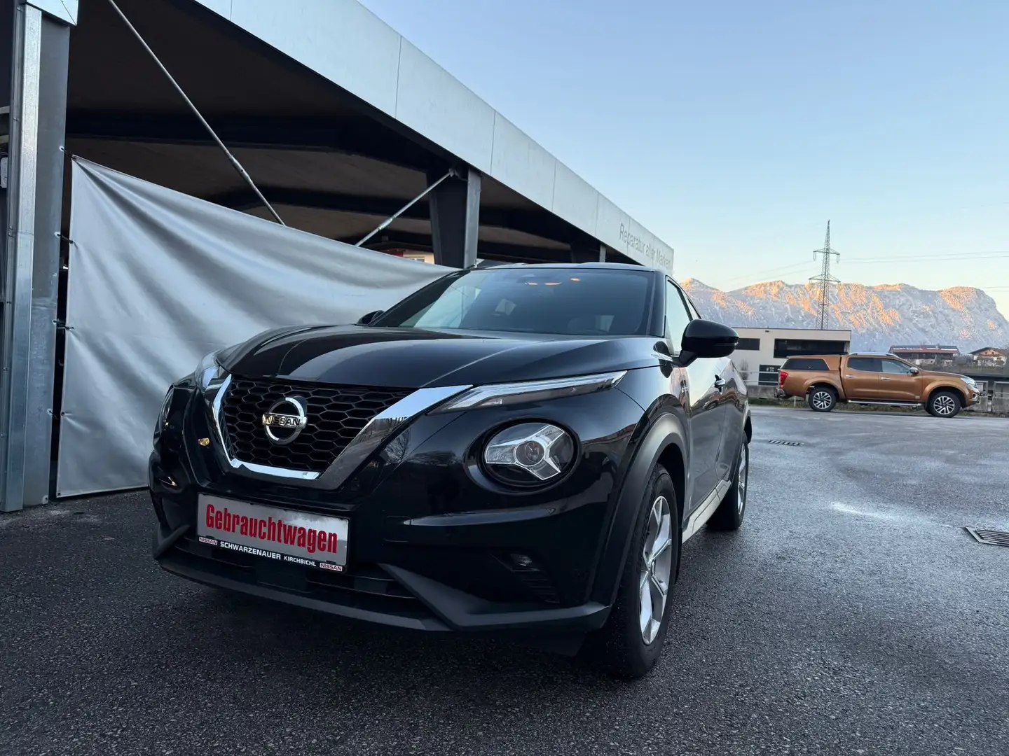 Nissan Juke N-Connecta Schwarz - 1