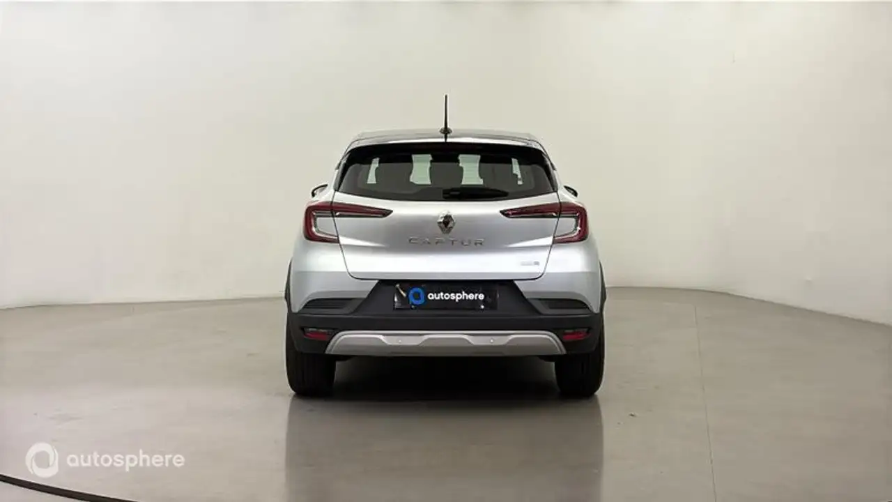 Renault Captur — photo 6