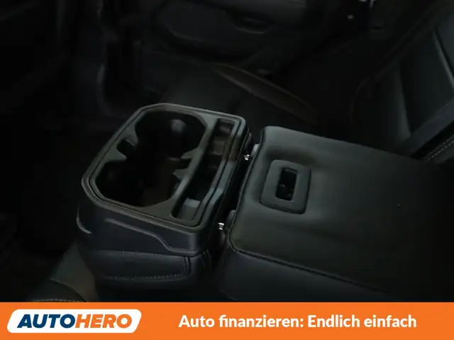 Jeep Wrangler view 29