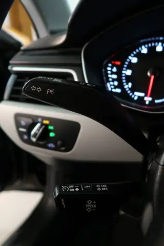 Audi A4 view 29