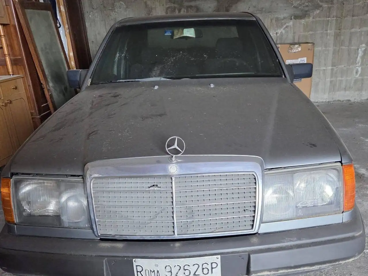 Mercedes-Benz 240