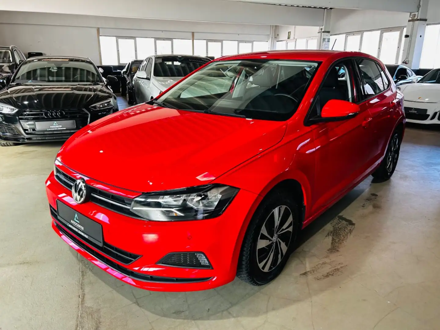 Volkswagen Polo VI Comfortline *Pdc*Tempomat*DSG*CarPlay* Rot - 2