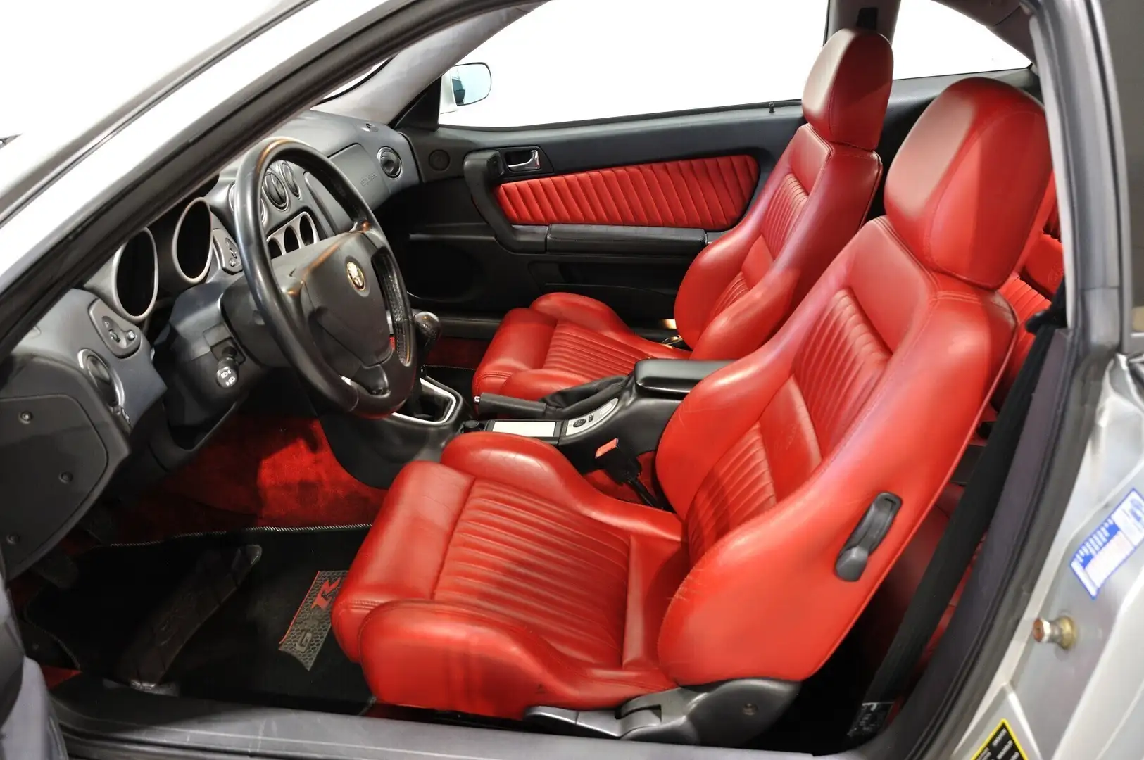 Alfa Romeo GTV 2.0 16V Twin Spark cat L STUPENDA Stříbrná - 1
