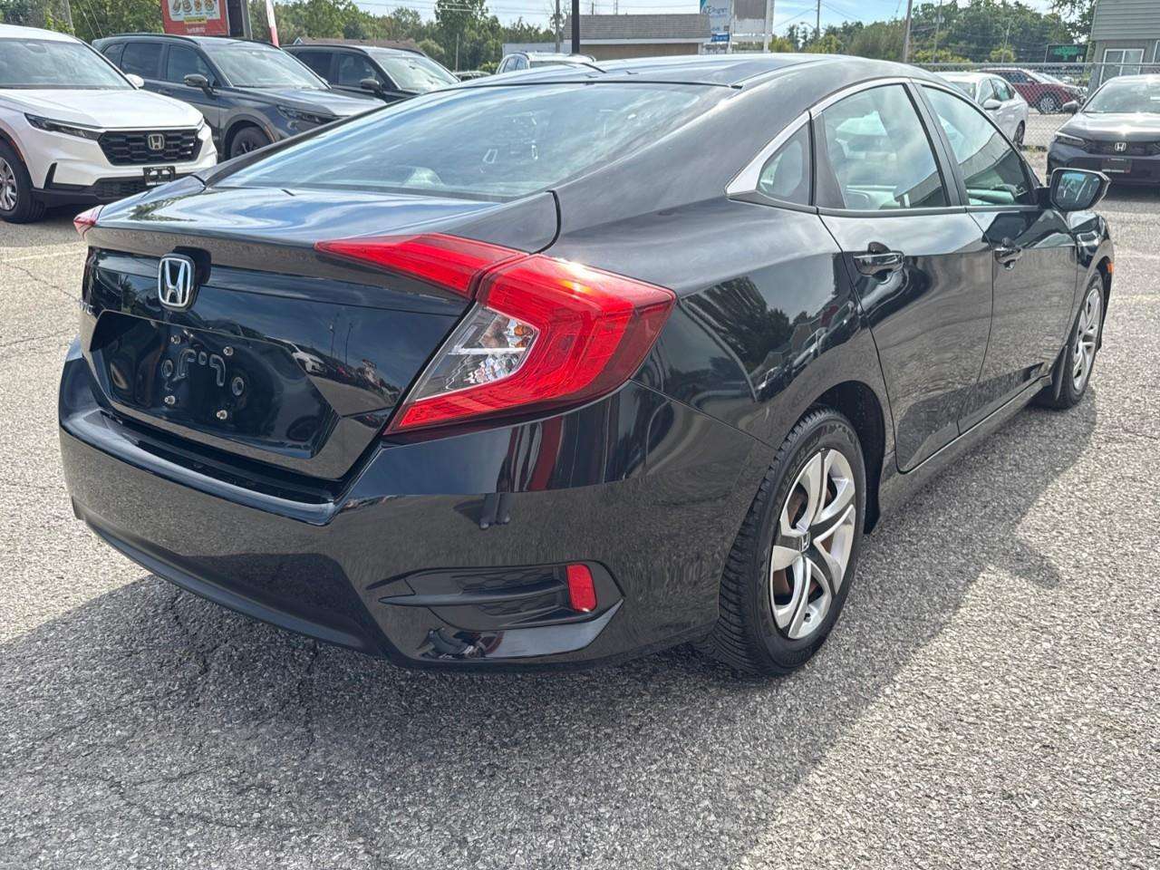 2017 Honda Civic LX — снимка 1