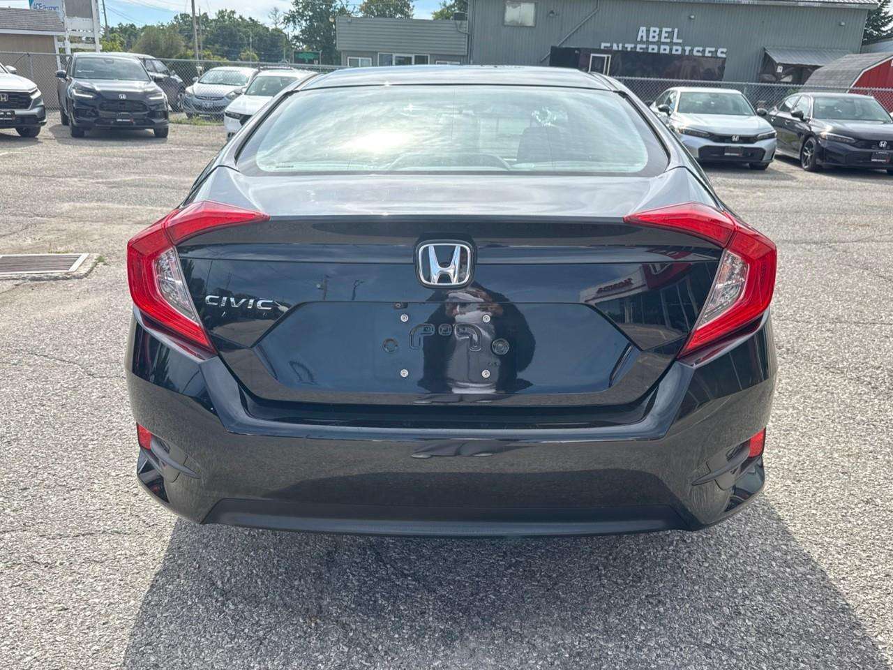 2017 Honda Civic LX — снимка 1