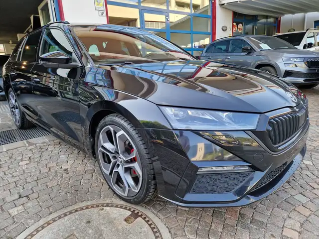 Skoda Octavia view 2