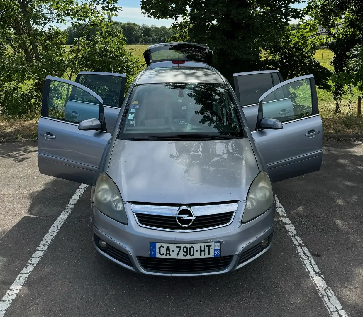 Opel Zafira 1.9 CDTI - 120 ch FAP Edition - 2