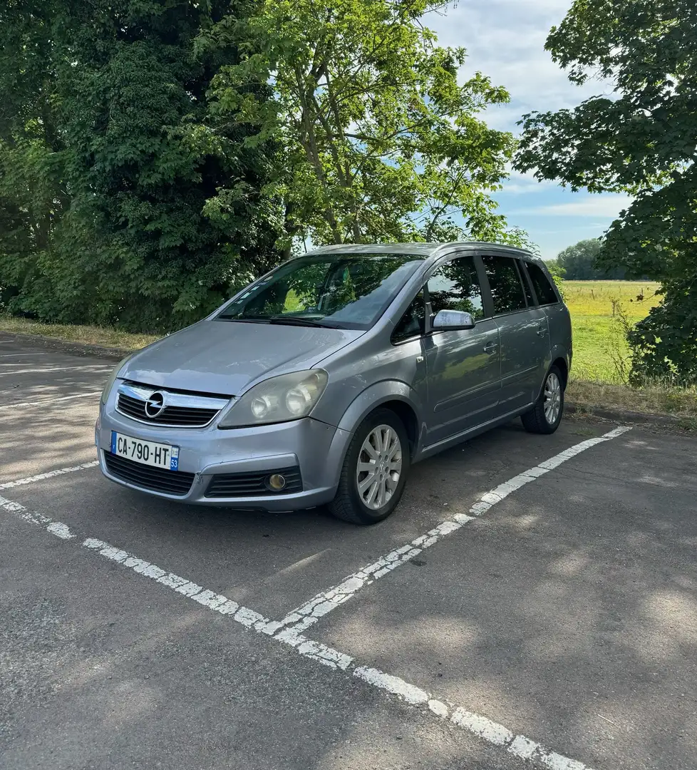 Opel Zafira 1.9 CDTI - 120 ch FAP Edition - 1