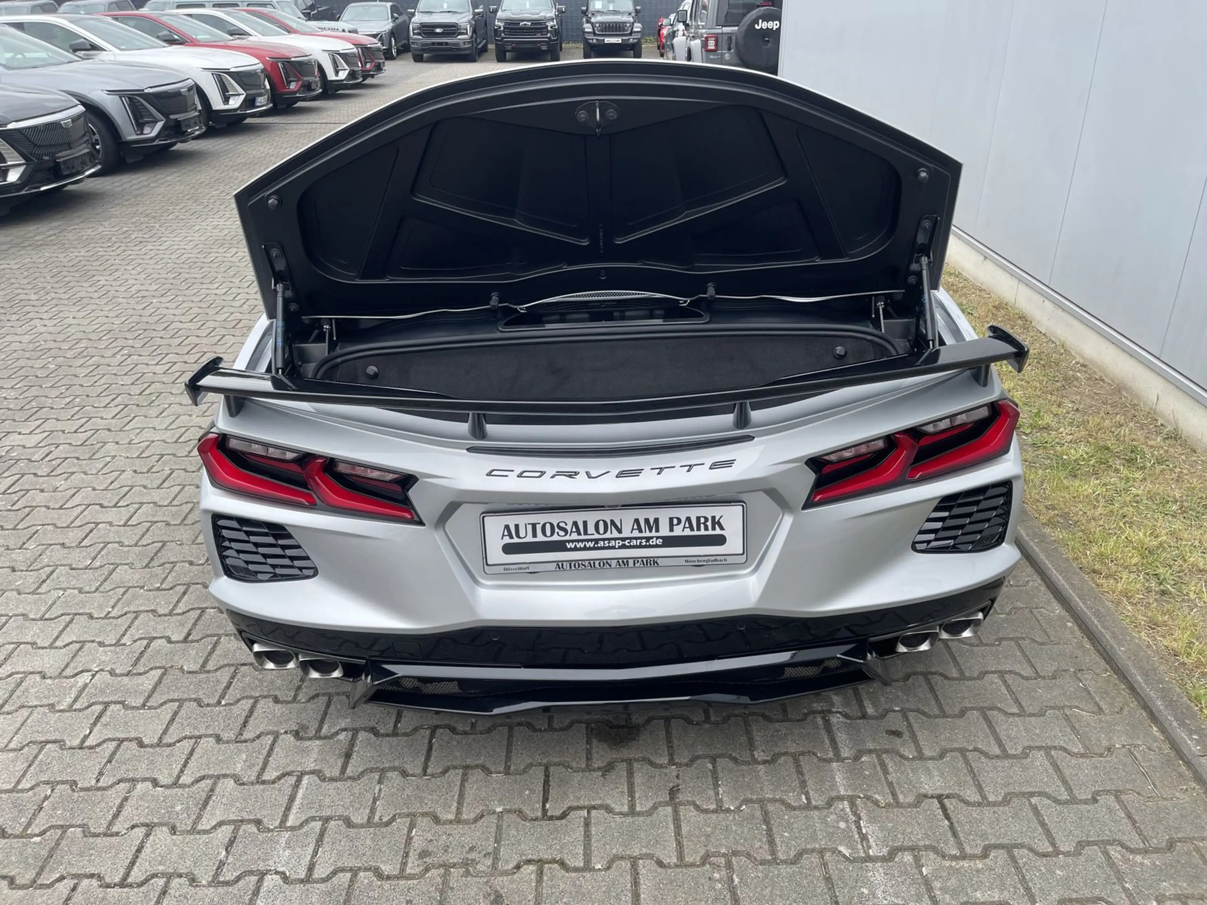 Corvette C8 Convertible blade silver sofort verfügbar — photo 5