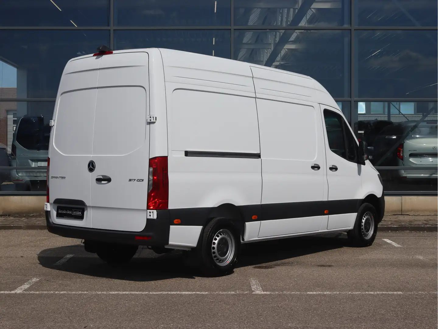 Mercedes-Benz Sprinter 317 CDI L2H2 Pro | AIRCO/CAMERA/CRUISE/STANDKACHEL Blanc - 2