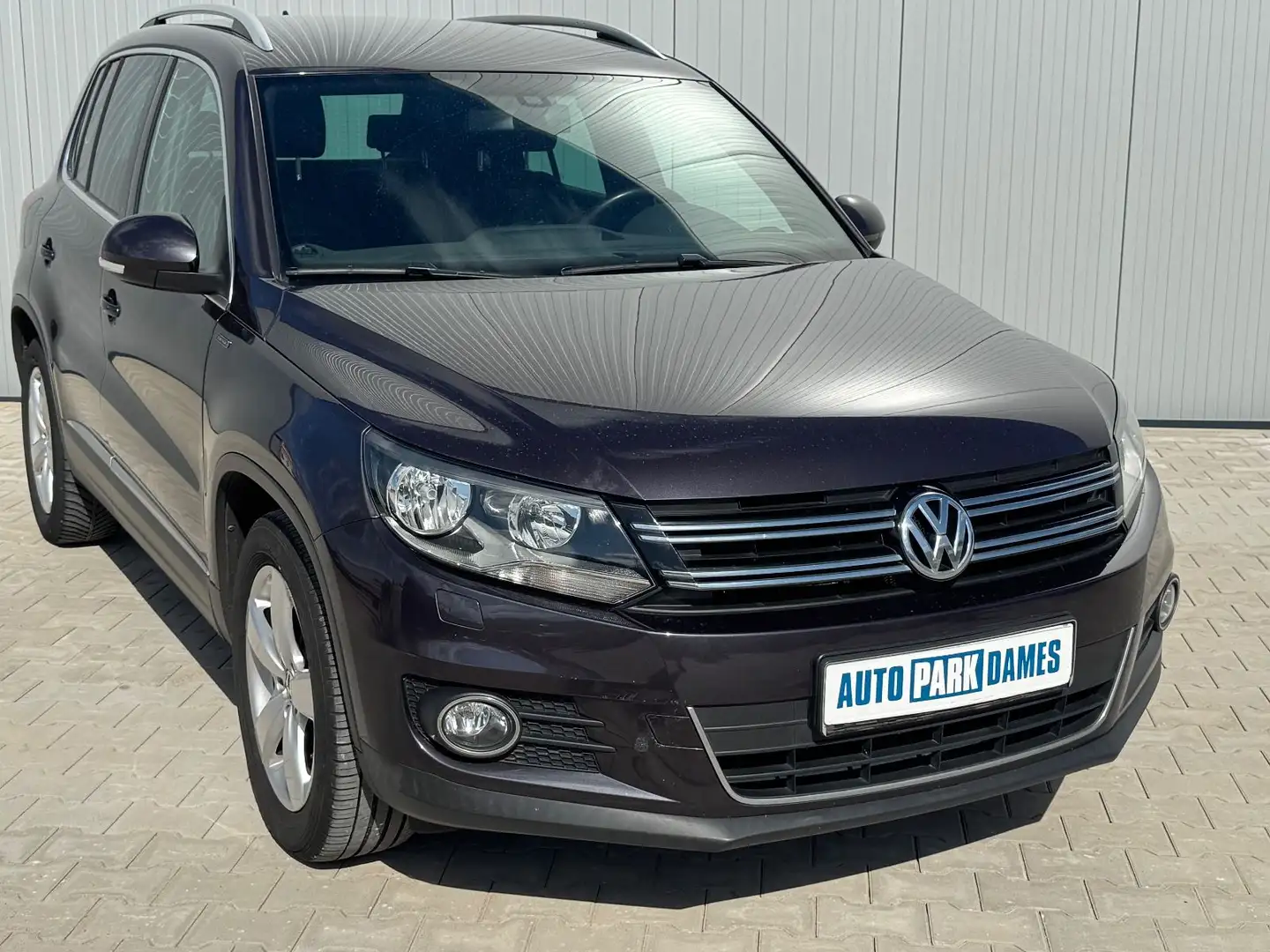 Volkswagen Tiguan 2.0 TDI SCR BMT LOUNGE Sport & Style Grau - 2