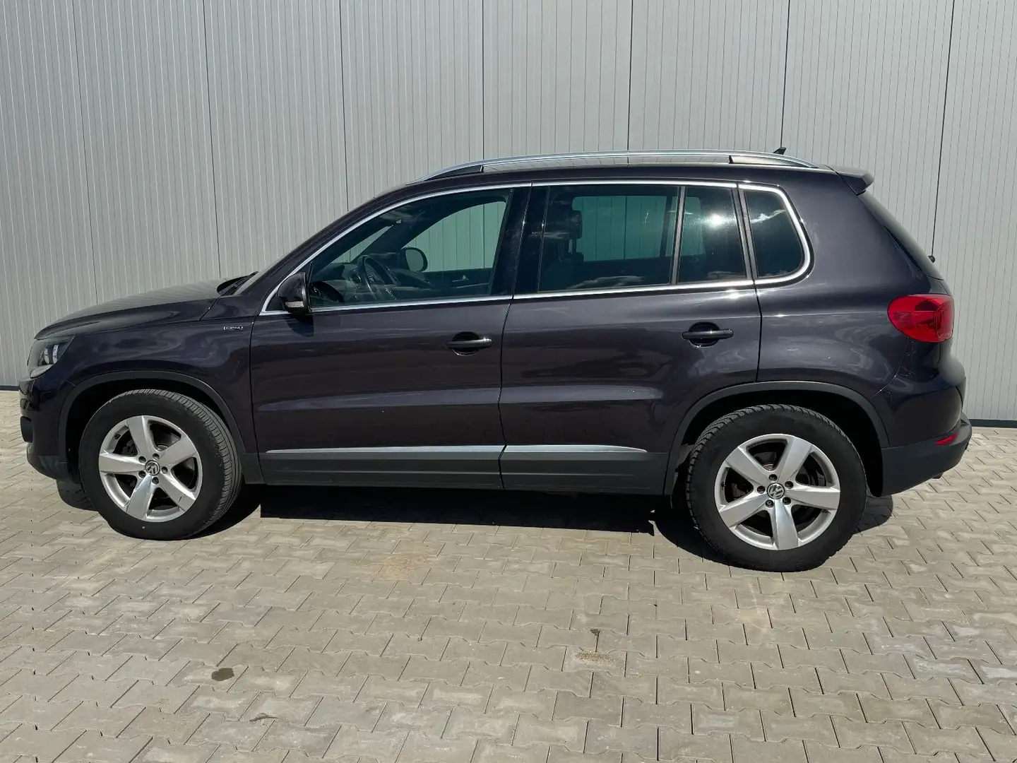 Volkswagen Tiguan 2.0 TDI SCR BMT LOUNGE Sport & Style Grau - 1