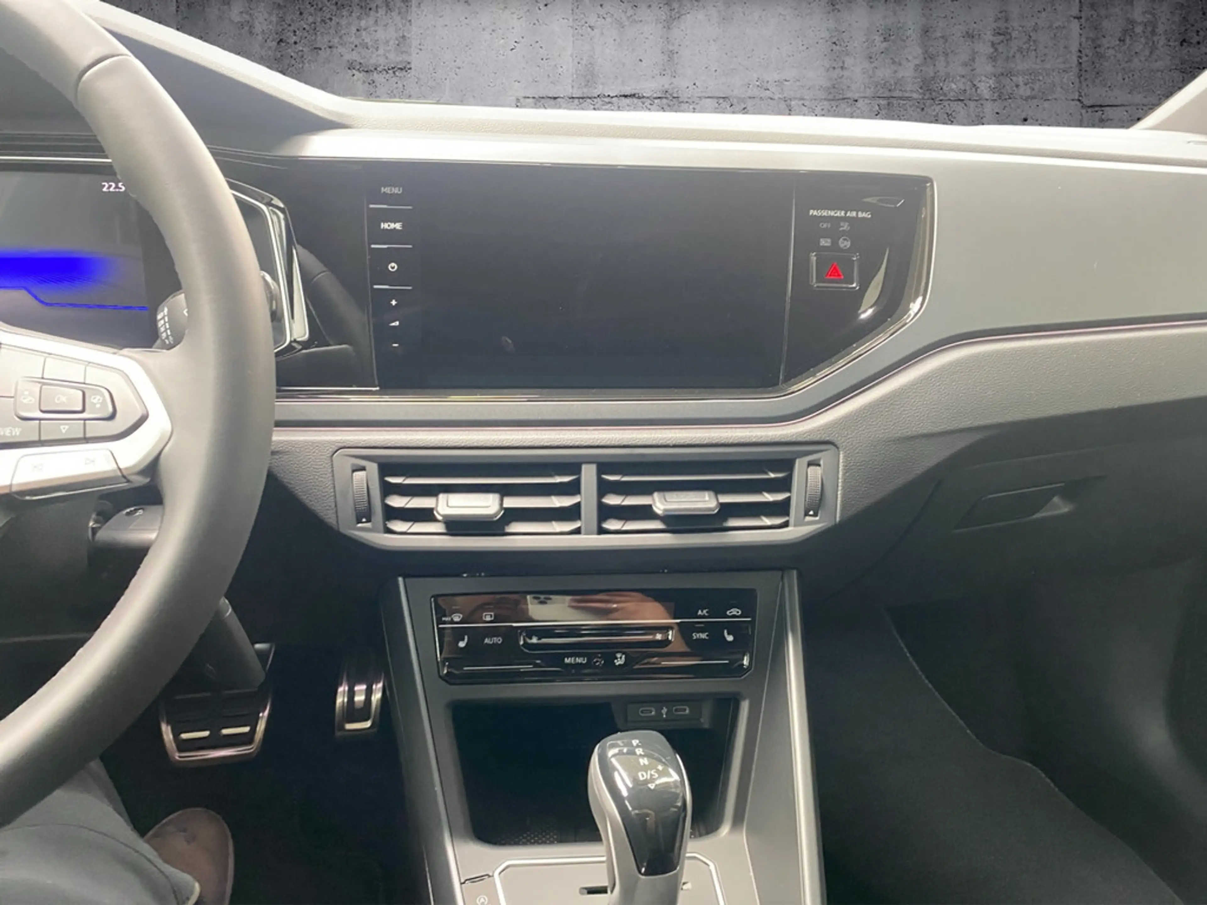 Volkswagen Taigo 1.0 TSI DSG R-Line AHK+LED-Matrix+Navi+SHZ+ACC+Kamera — photo 14