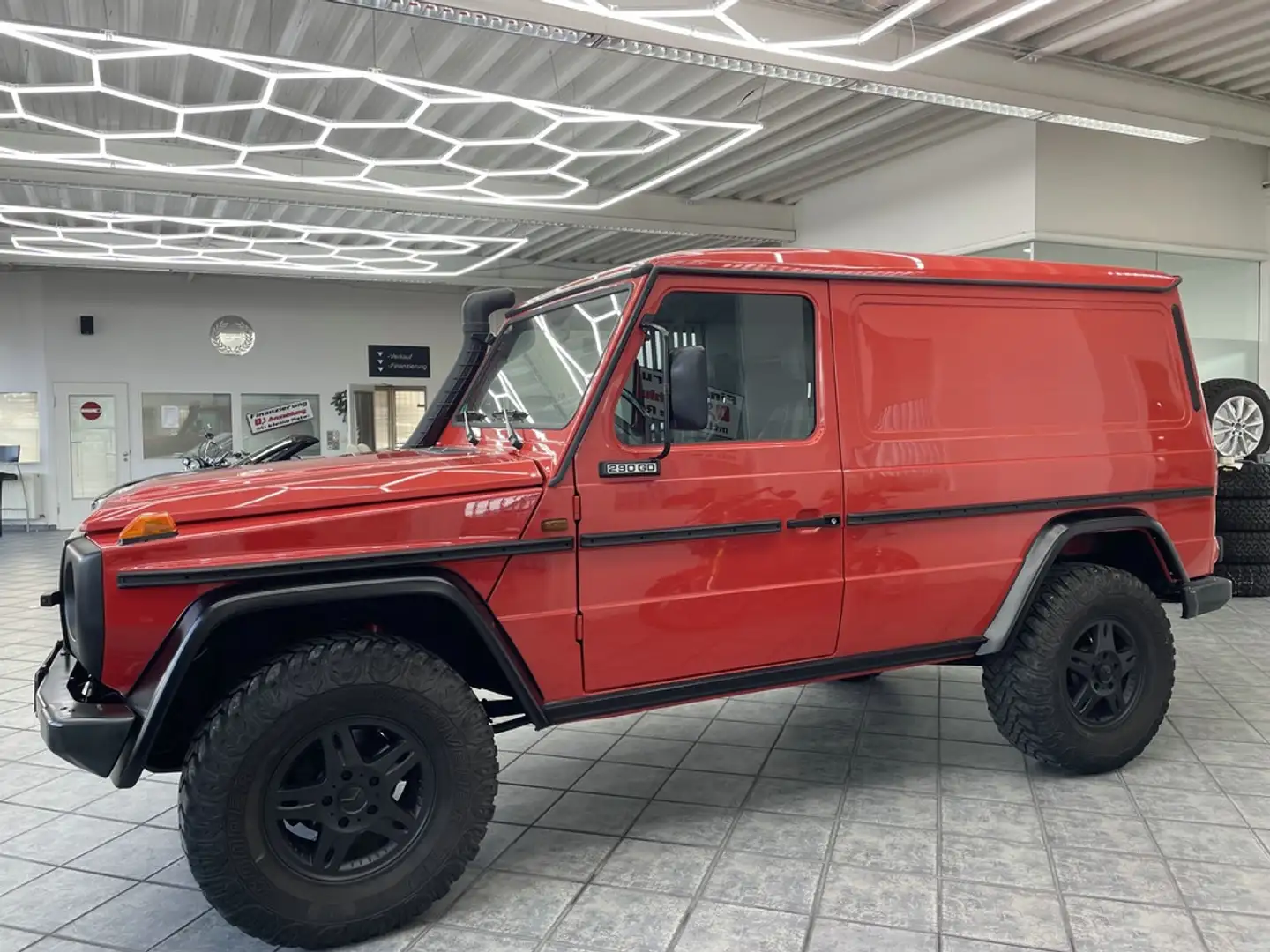 Mercedes-Benz G 290 GD Turbodiesel Lang Rojo - 2