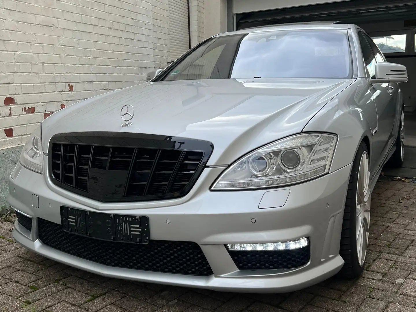Mercedes-Benz S 500 S 500 4Matic BlueEFFICIENCY 7G-TRONIC Silber - 2
