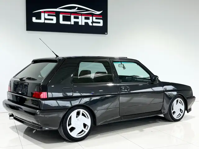 Volkswagen Golf view 5
