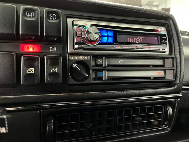 Volkswagen Golf view 13