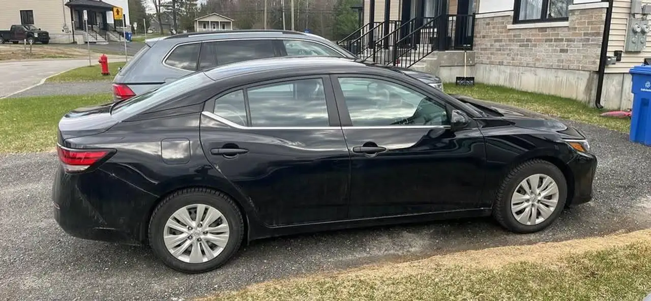 Nissan Sentra photo Nissan Sentra