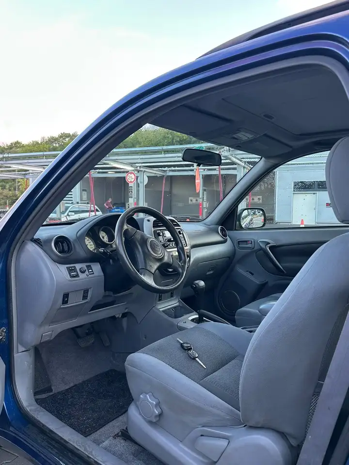 Toyota RAV4 4x4, foto 8