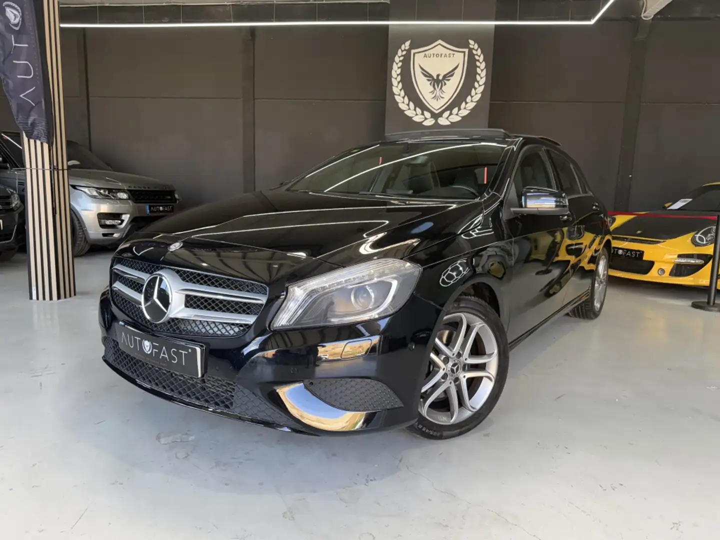 Mercedes-Benz A 200 BE Urban 7G-DCT Noir - 1