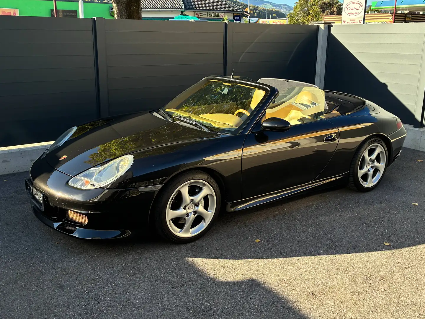 Porsche 911 911 Carrera 4 Cabrio Limited Edition Schwarz - 2