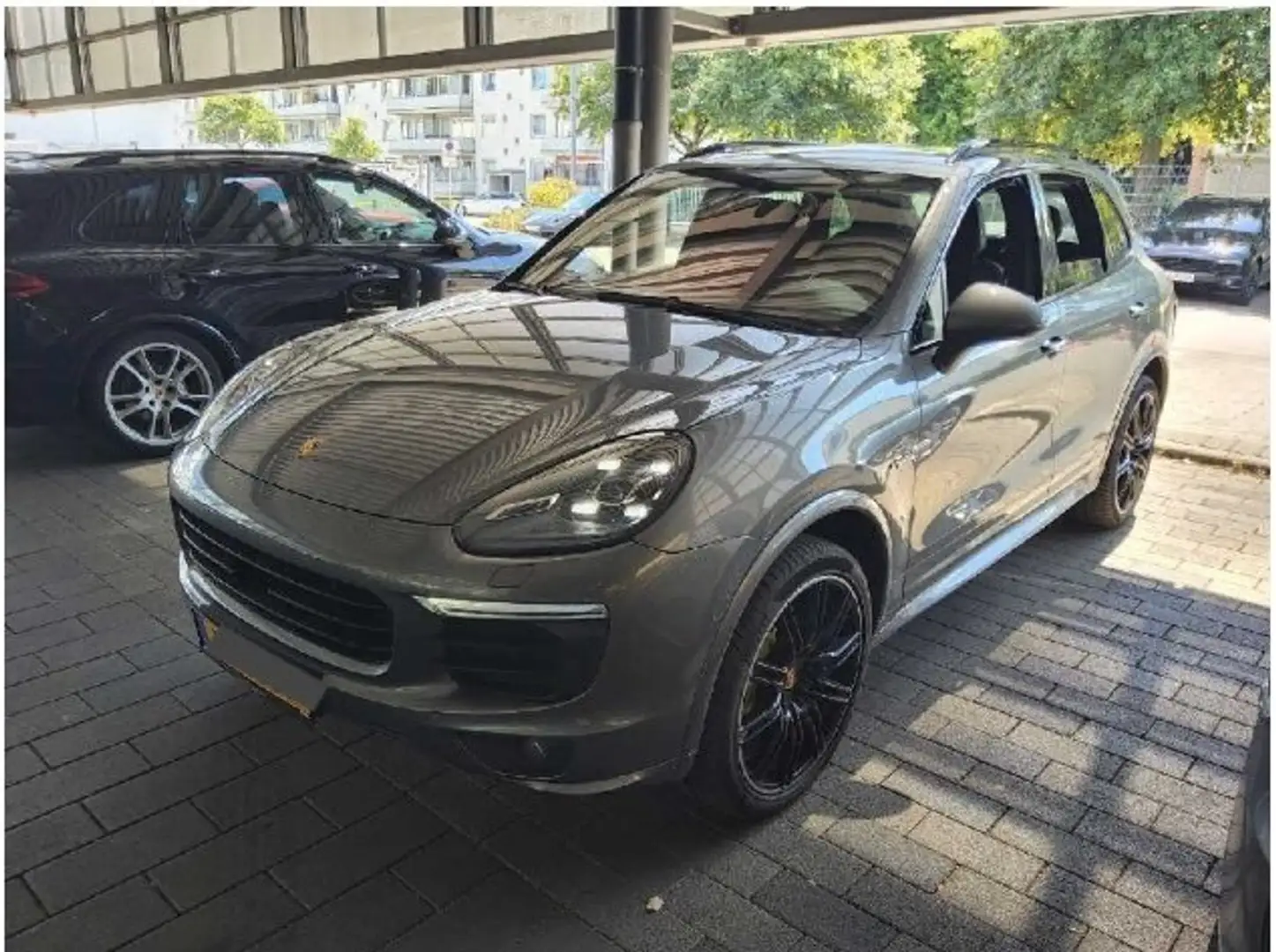 Porsche Cayenne Cayenne S Hybrid Tiptronic S Grau - 1