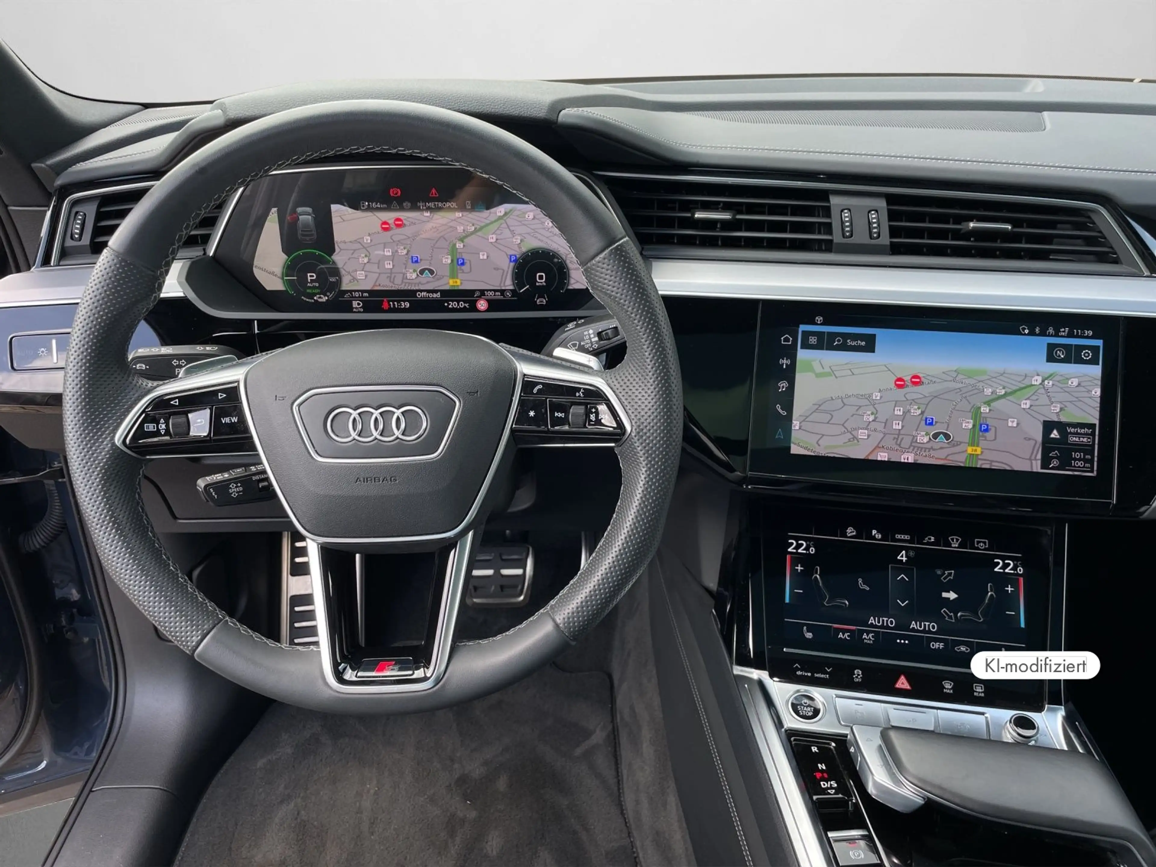 Audi Q8 e-tron S line 55 e-tron quattro B&O — photo 3