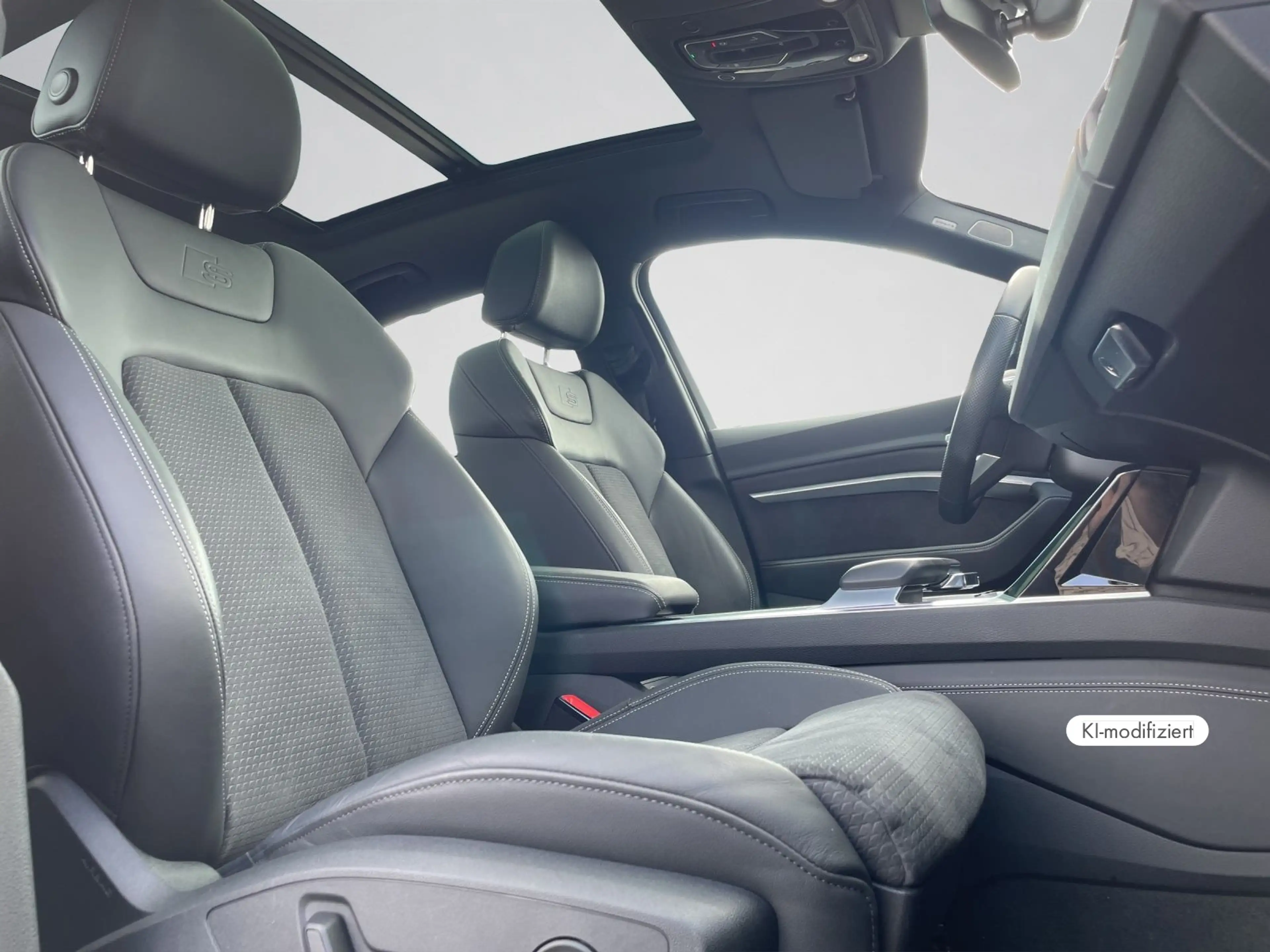 Audi Q8 e-tron S line 55 e-tron quattro B&O — photo 4