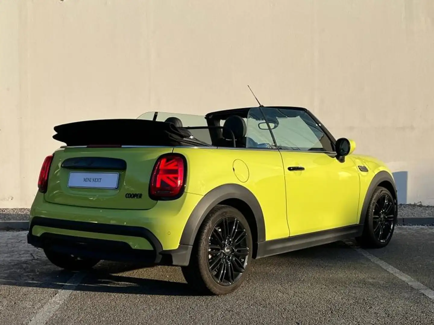 MINI Cooper E Cooper 136ch Edition Premium Plus BVA7 Jaune - 2