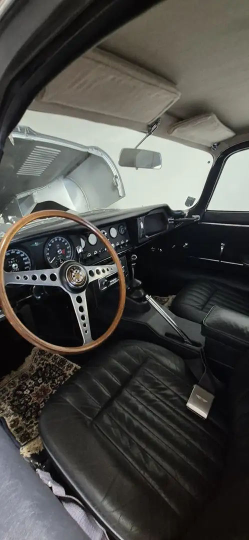 Jaguar E-Type Matching Numbers Silber - 2