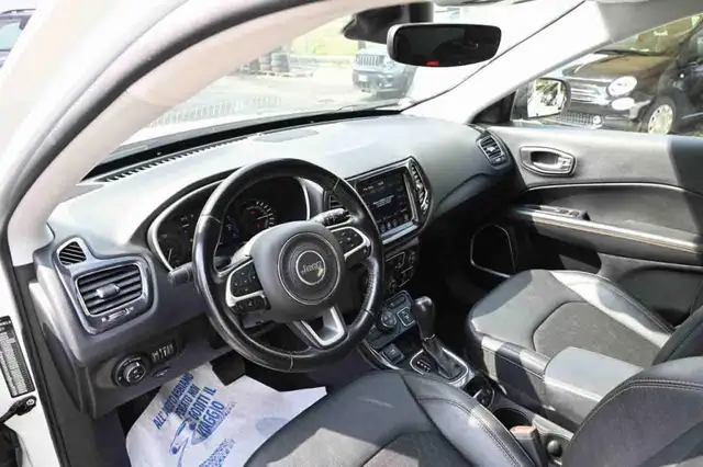 Jeep Compass view 12