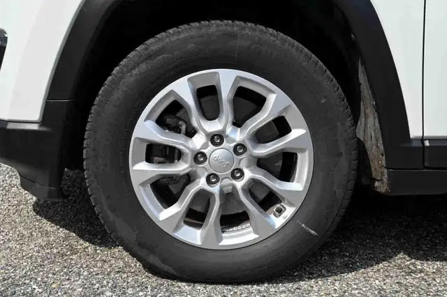 Jeep Compass view 10