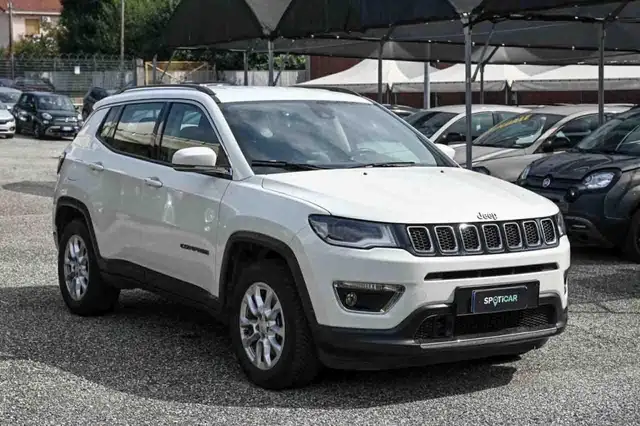Jeep Compass view 3