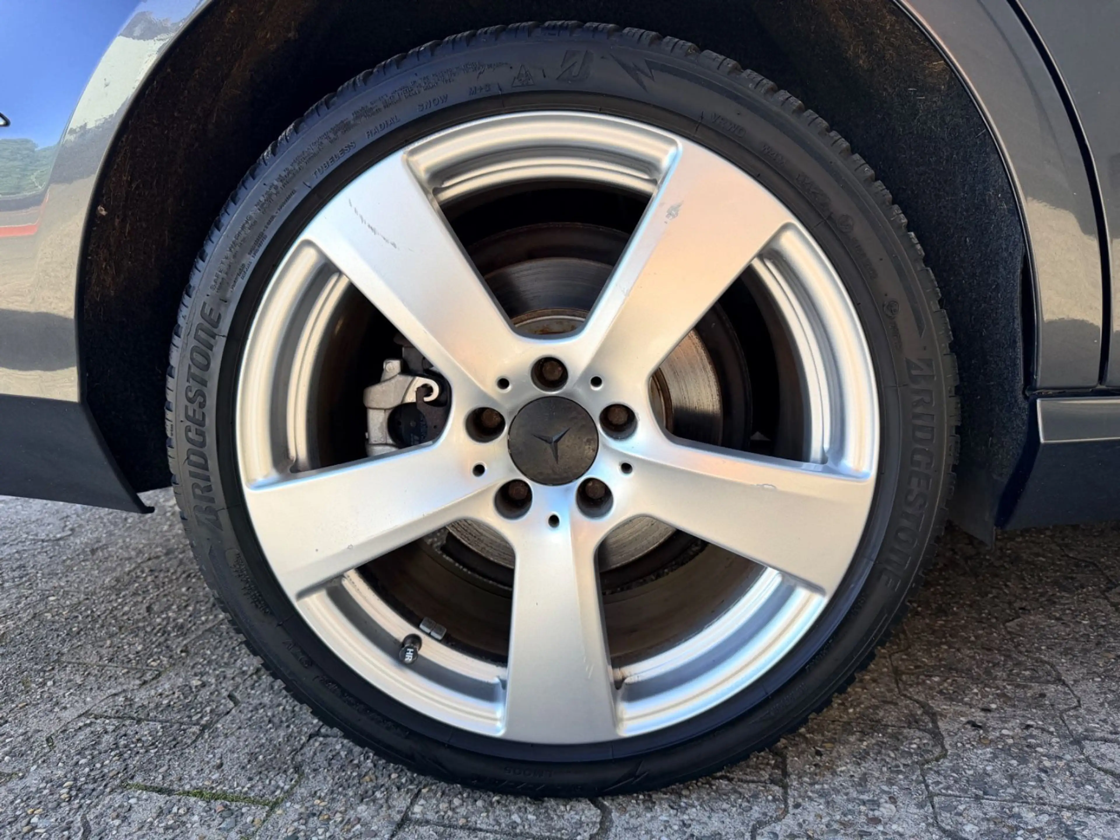 Mercedes-Benz E 300 CDI T BlueEfficiency Xenon Pano Navi Lede — photo 26