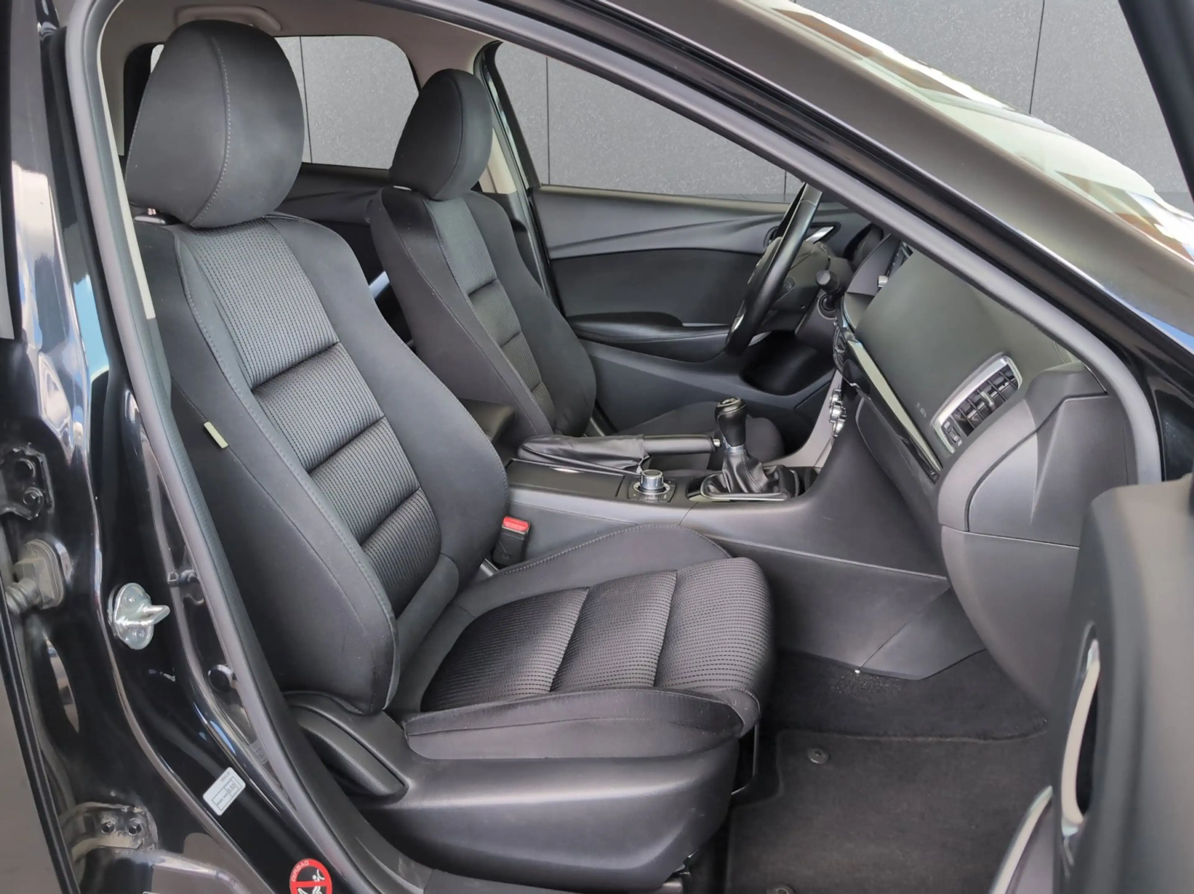 Mazda 6 2.2 CD Skyactiv-D Center Line/2.Hd/Navi/RVM — photo 6