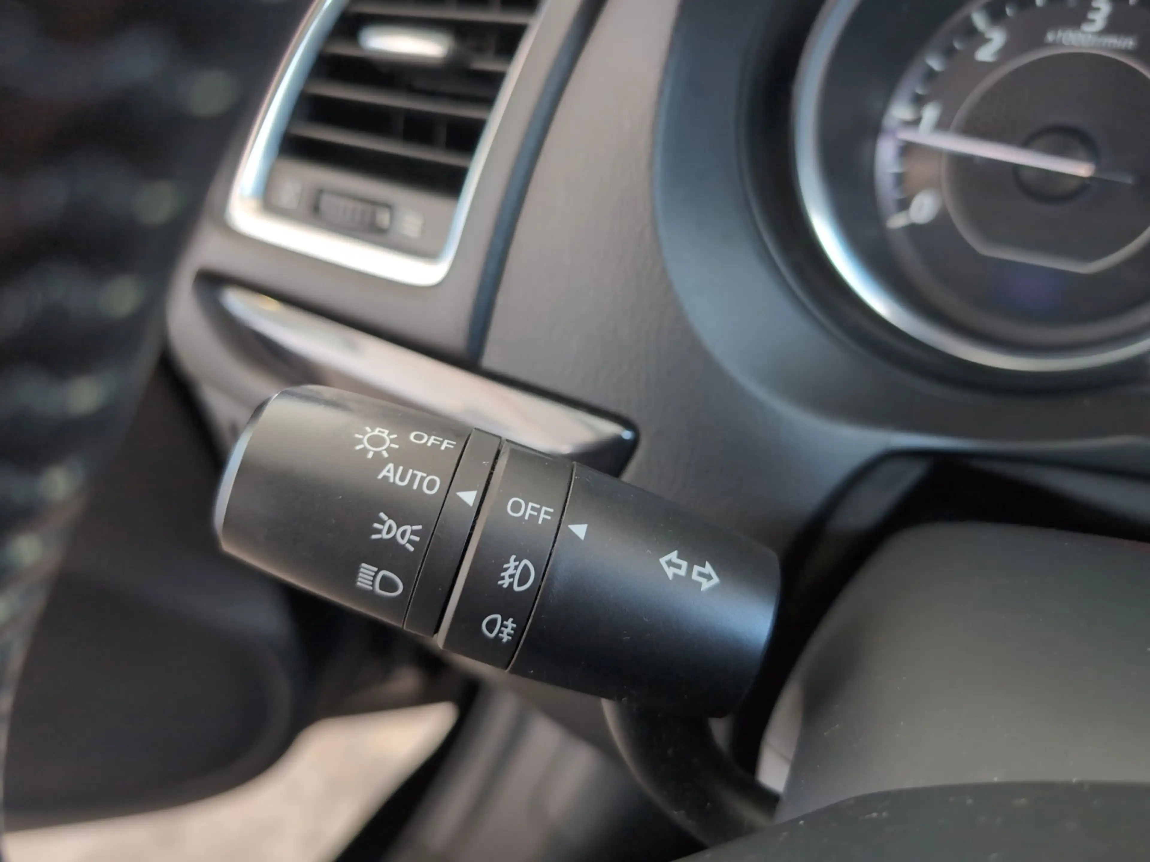 Mazda 6 2.2 CD Skyactiv-D Center Line/2.Hd/Navi/RVM — photo 12