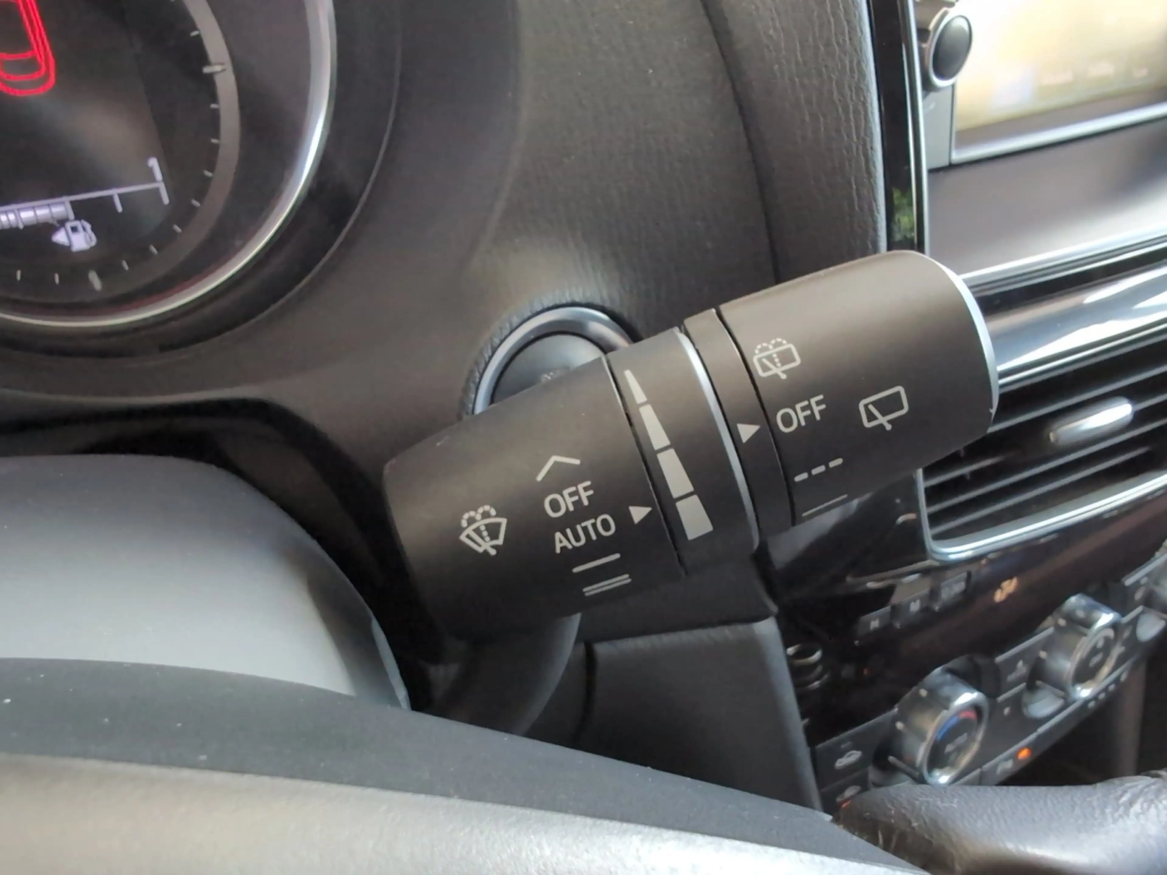 Mazda 6 2.2 CD Skyactiv-D Center Line/2.Hd/Navi/RVM — photo 13