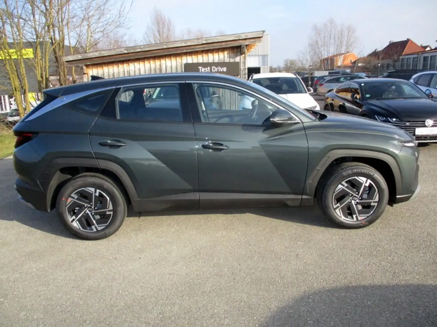 Hyundai TUCSON NX4 Smart Line 1,6 T-GDi HEV 2WD t6hs1-PP3 Grün - 2