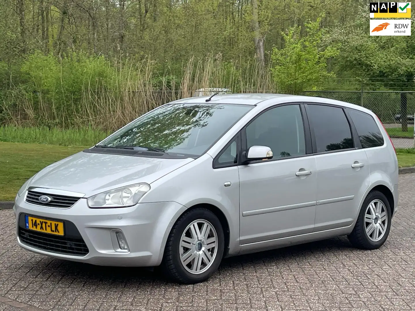 Ford C-Max 2.0-16V Ghia/AIRCO/CRUISE/PARKEERSENS VOOR-ACHTER/ Šedá - 1