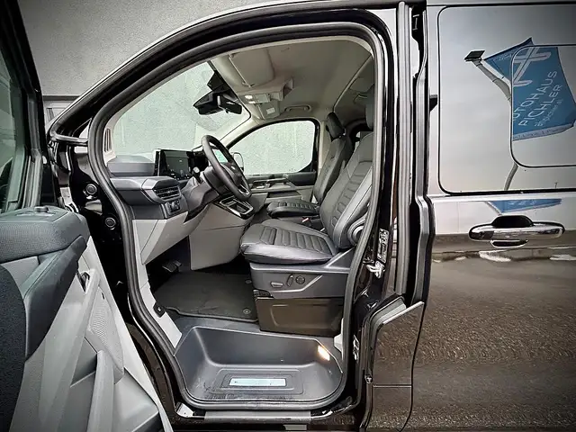 Ford Tourneo Custom Titanium X 2,5L P-HEV 340L1 233PS Aut. - LEASIN... Ansicht 12