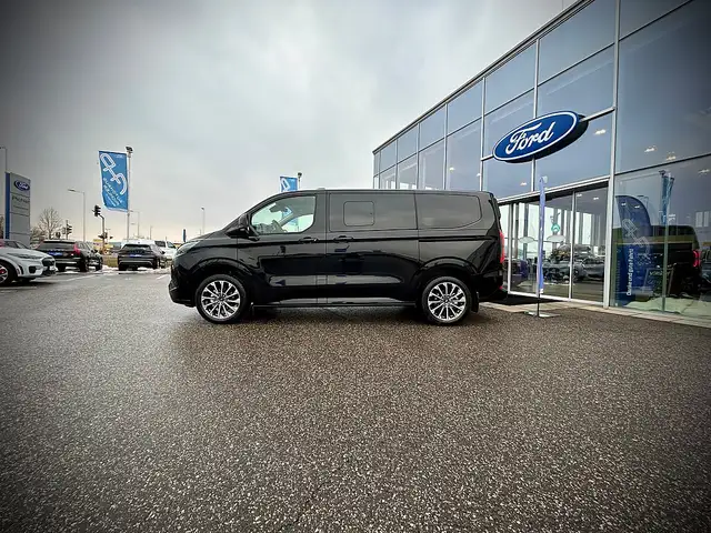 Ford Tourneo Custom Titanium X 2,5L P-HEV 340L1 233PS Aut. - LEASIN... Ansicht 4